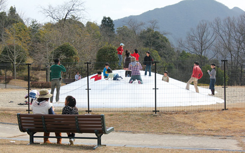 日本へそ公園の宇宙っ子ランド「ふわふわドーム」