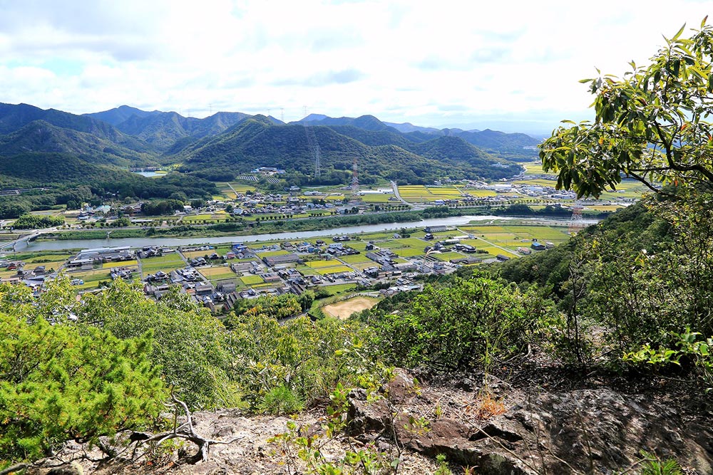 鳴尾山の山頂からの眺め